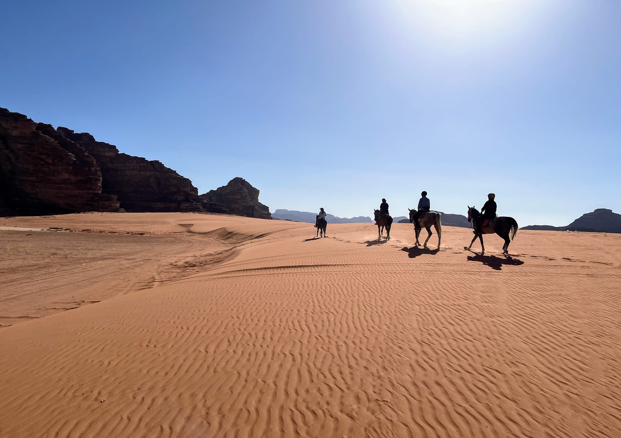 Escursioni a cavallo e avventure in Giordania, escursioni a cavallo in Giordania Petra Wadi Rum